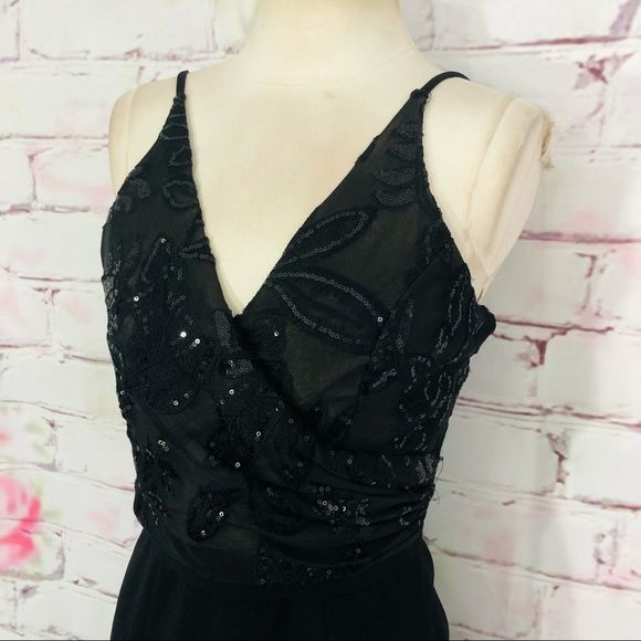 Dress the Pop Giulia Sequin Bodice Crepe Sheath - Picture 5 of 15